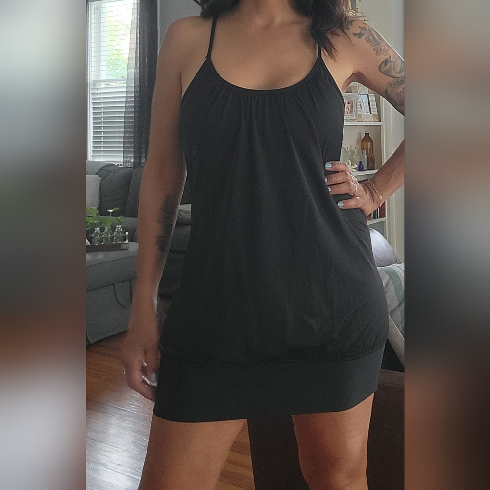 LULULEMON Black Sleeveless Mini Dress Size 8 racerback Sportsbra Dress